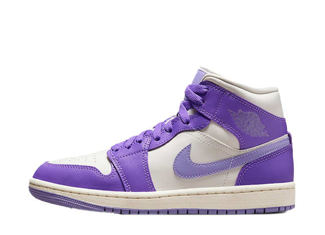 ナイキ ウィメンズ エアジョーダン1 ミッド "アクショングレープ/ホワイト"