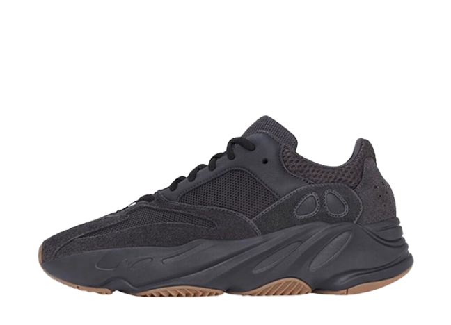 アディダス イージーブースト 700 "ユーティリティブラック/ガム"