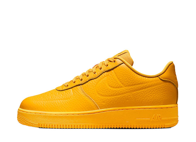 Nike Air Force 1 '07 Pro-Tech WP "University Gold"　University Gold/Black