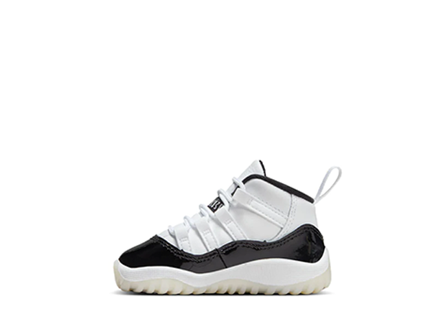 ナイキ Td エアジョーダン11 レトロ "グラティテュード" ブラック/ホワイト