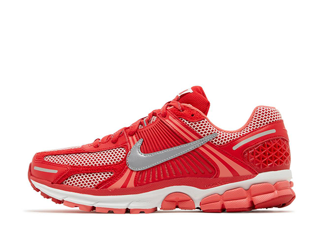 Nike Zoom Vomero 5 "University Red/Metallic Silver"