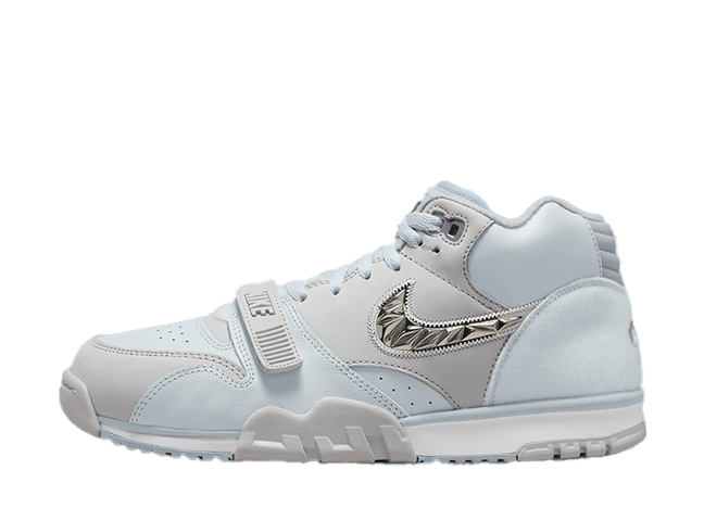 ナイキ エアトレーナー1 スーパーボウル 58 "ピュアプラチナム/ホワイト"