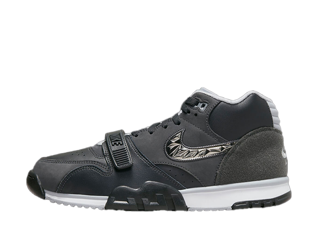 ナイキ エアトレーナー1 スーパーボウル 58 "ブラック"