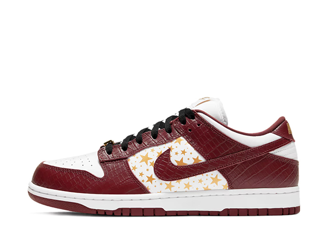Supreme × Nike SB Dunk Low OG QS Gold Stars "White/Barkroot Brown/Gold"