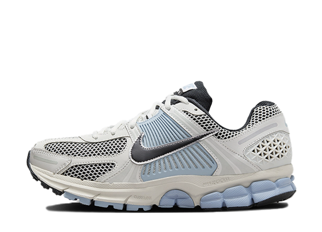 ナイキ ウィメンズ ズーム ボメロ5 "プラチナムティント アンド ライトアーモリーブルー/ブラック"