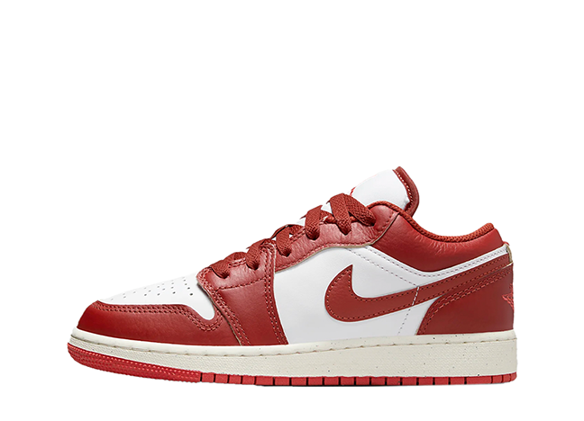 ナイキ GS エアジョーダン1 ロー "デューンレッド/ホワイト"