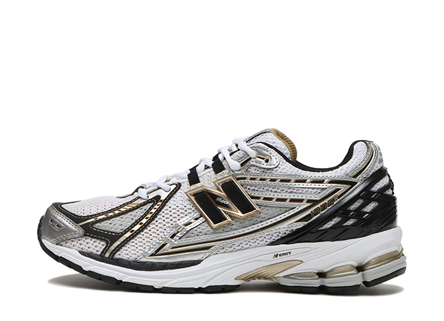 ニューバランス 1906R "シルバー/ブラック"