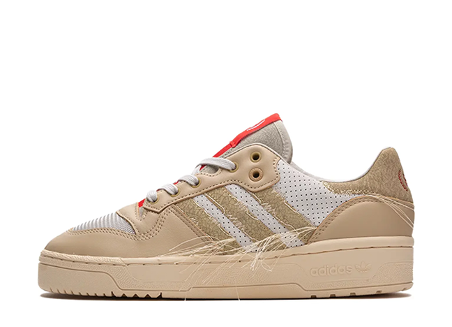 Extra Butter × adidas Originals Rivalry Low "Battle Royale" タルク/フットウェアホワイト