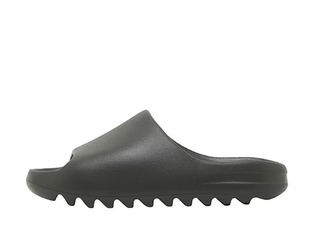 adidas YEEZY Slide "Dark Onyx/Dark Onyx"