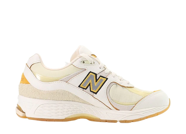 ジョー・フレッシュグッズ × ニューバランス 2002R "コンバセーション アモングスト アス"