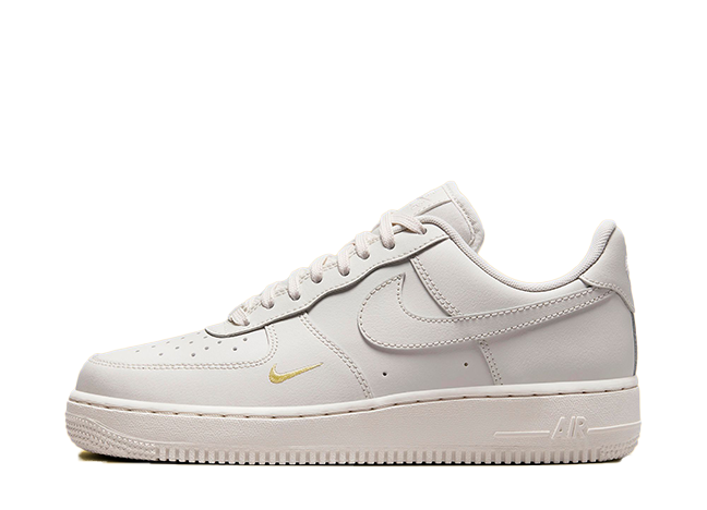 ナイキ ウィメンズ エアフォース1 ロー '07 "セイル/アラバスター"