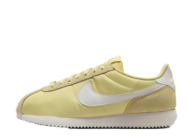 ナイキ ウィメンズ コルテッツ TXT "ソフトイエロー" ソフトイエロー/ココナッツミルク/セイル