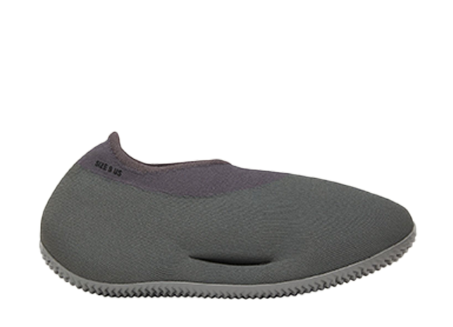 アディダス イージー ニットランナー "ストーンオニキス" ストーンオニキス/ストーンオニキス