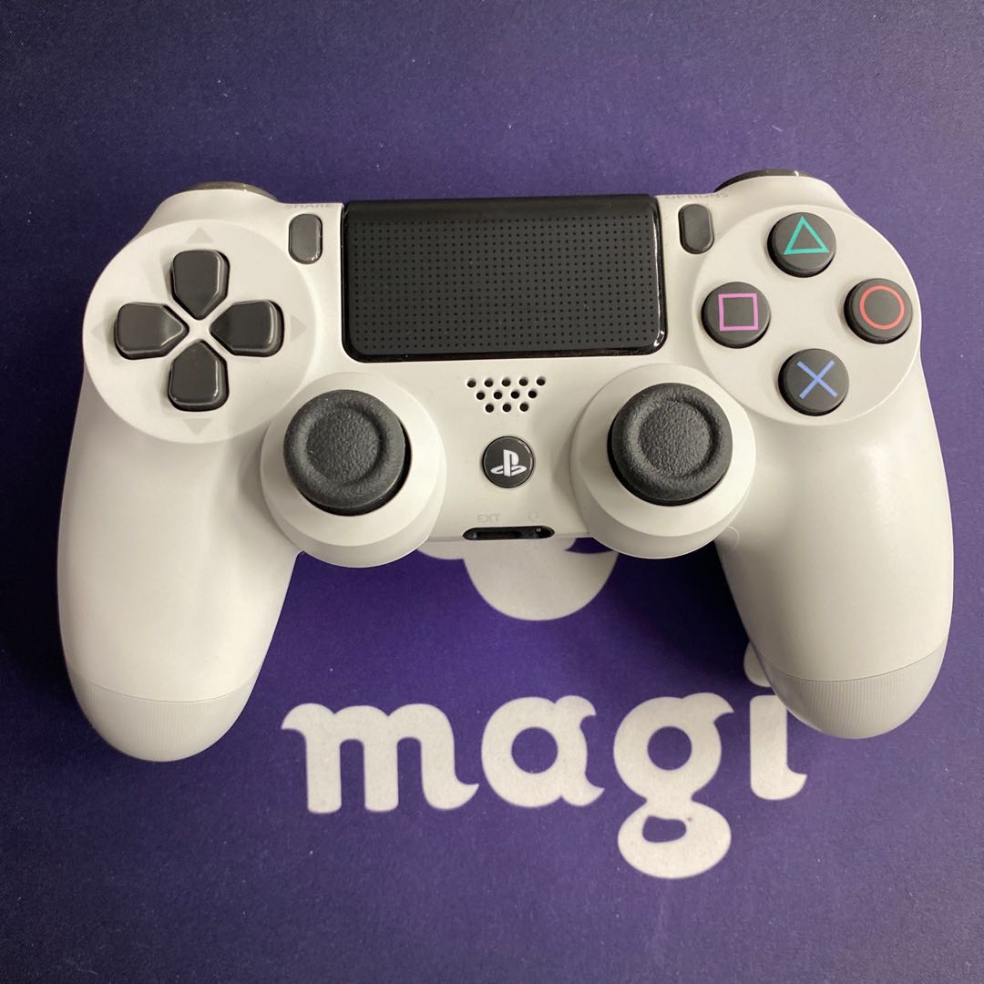 ワイヤレスコントローラー(DUALSHOCK 4) 481