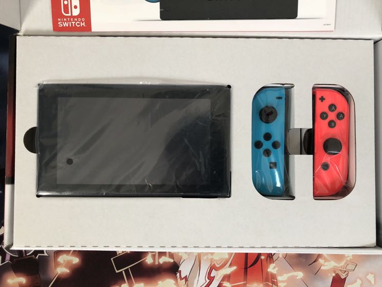 任天堂Switch 本体
