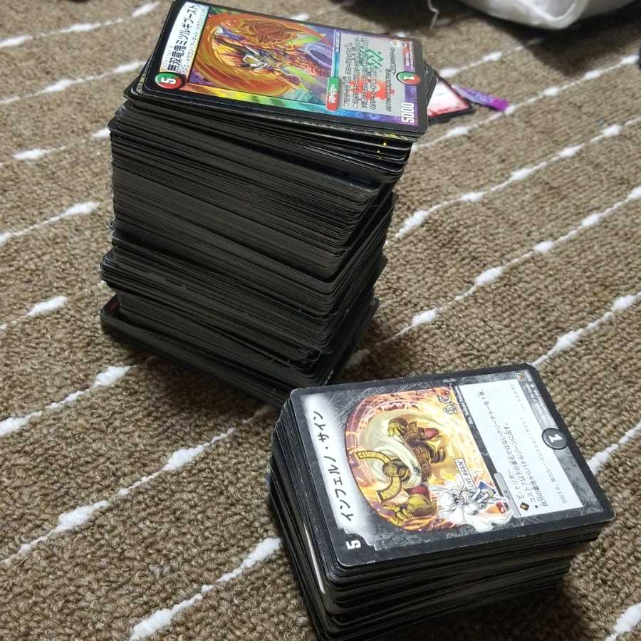 デュエマ約600枚 まとめ売り。