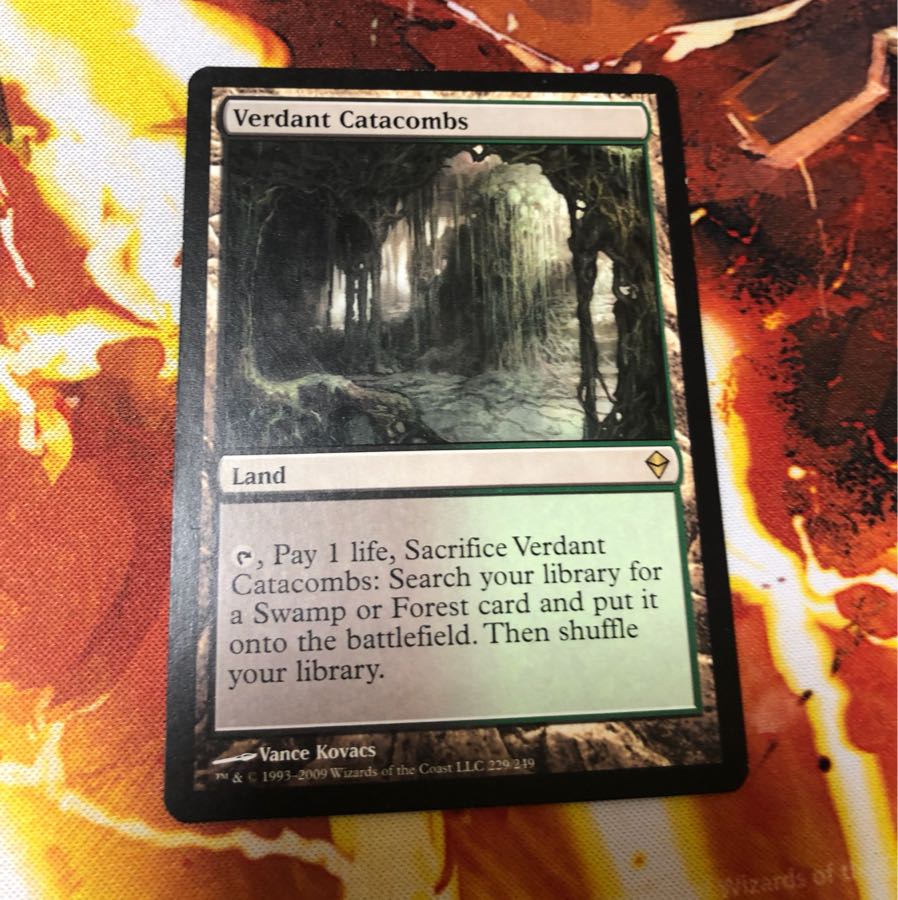 新緑の地下墓地