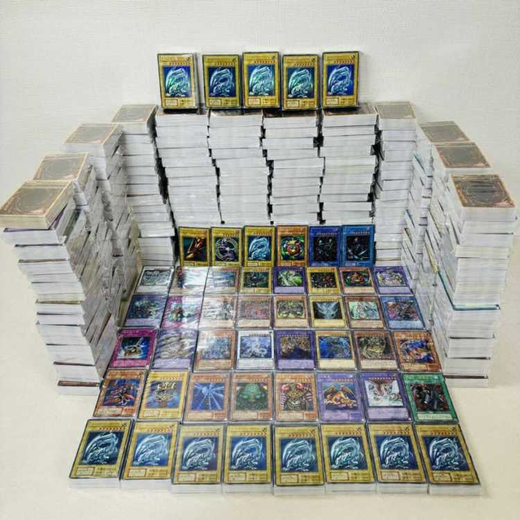 遊戯王カード　まとめ売り　400枚　内50枚はSR以上　KONAMI