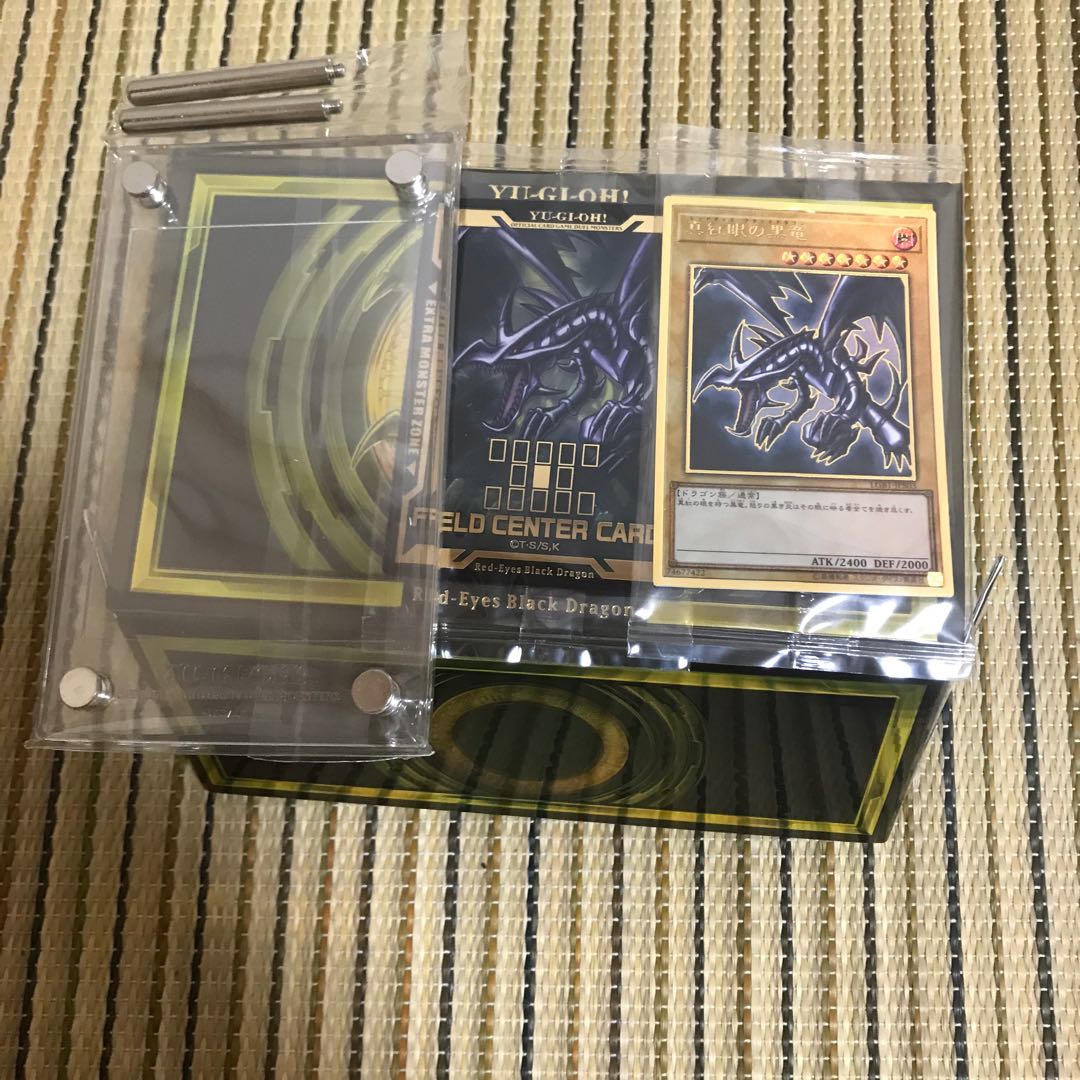 レジェンダリー　ゴールドボックス　　レッドアイズ4点