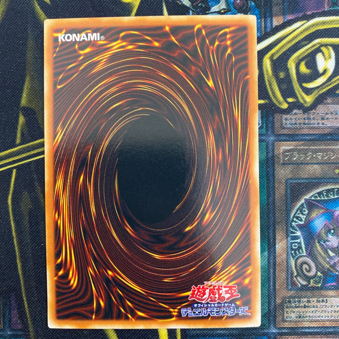 右手に盾を左手に剣を SR