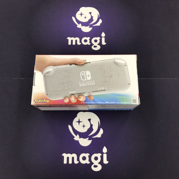 Nintendo Switch Lite ソード・シールド 未使用品 039