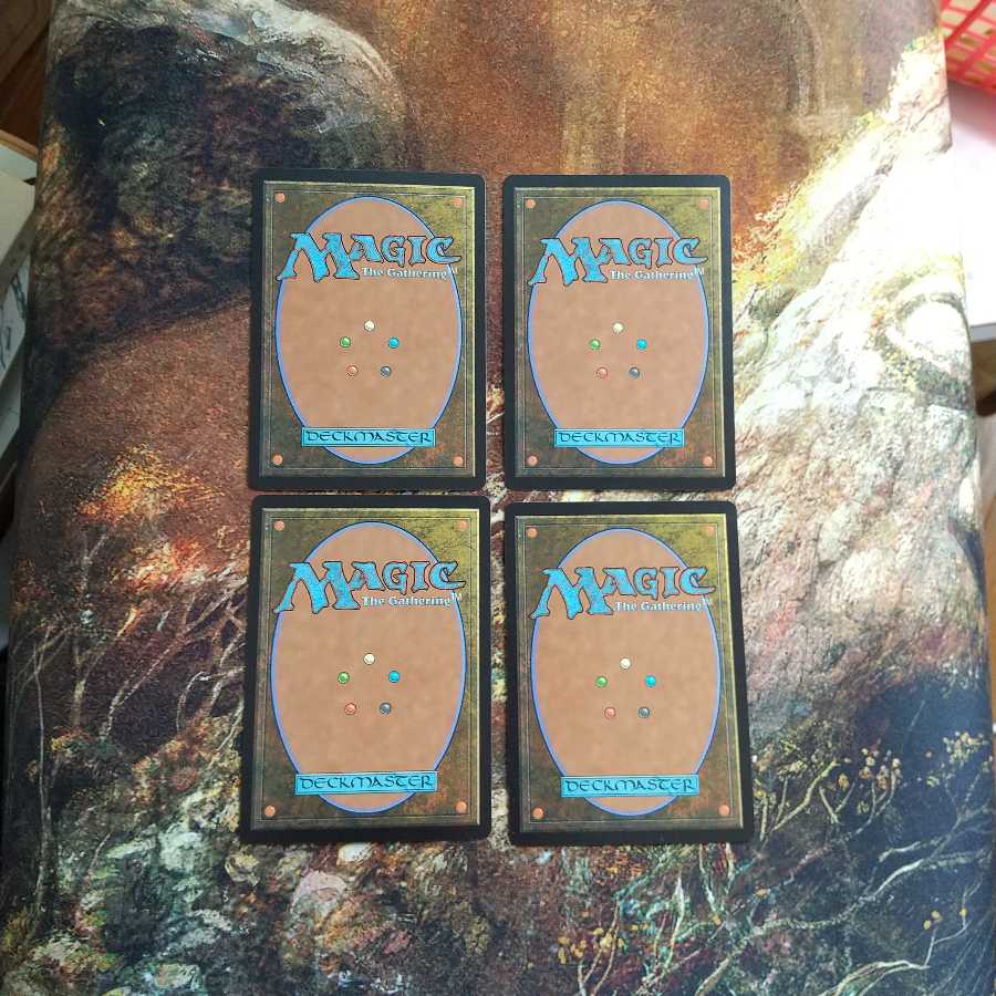 運命の神、クローティス 4枚