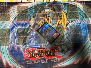 遊戯王 レインボードラゴン  プレイマット スリーブセット