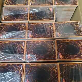 Yu-Gi-Oh! Unsorted items, approx. 14,000 cards, sold in bulk.