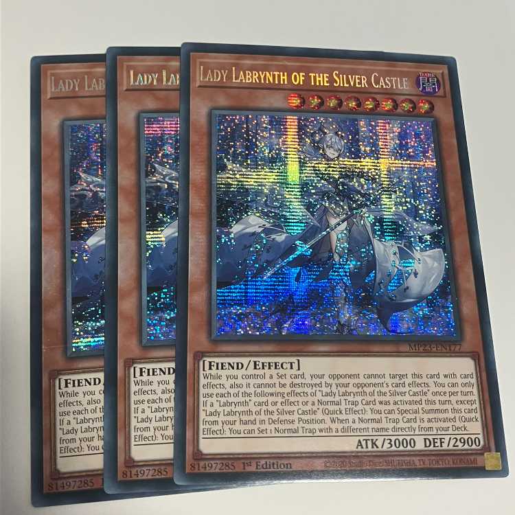 迷宮城の白銀姫　　　英語版　EU版　3枚