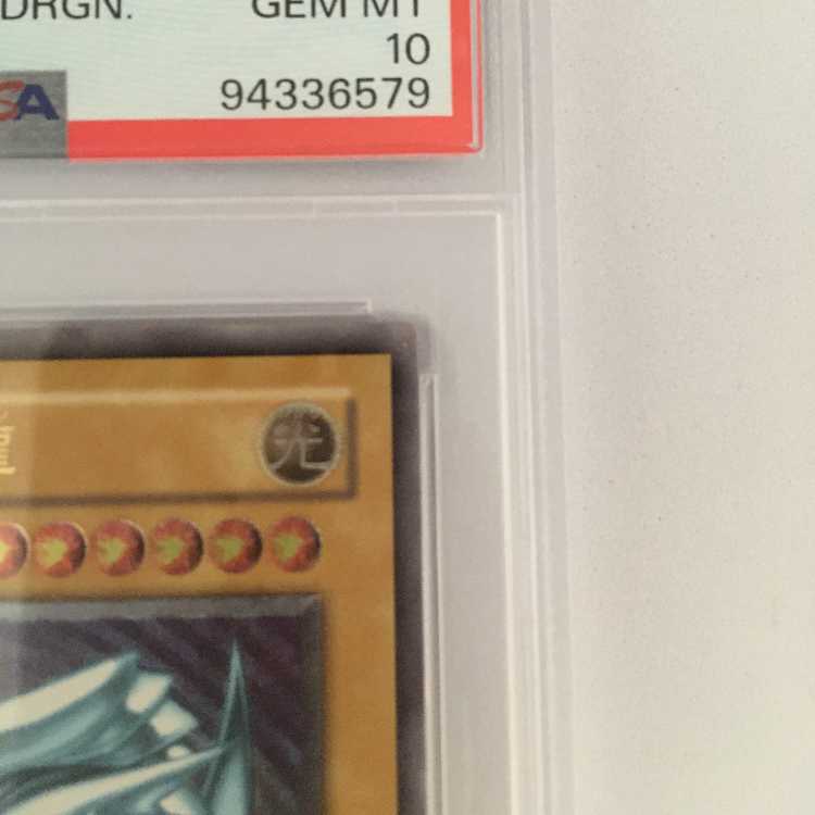 Yu-Gi-Oh Blue-Eyes White Dragon Snubbull Eyes HoWight Dragon Ultimate Rare SM-51 Reliable