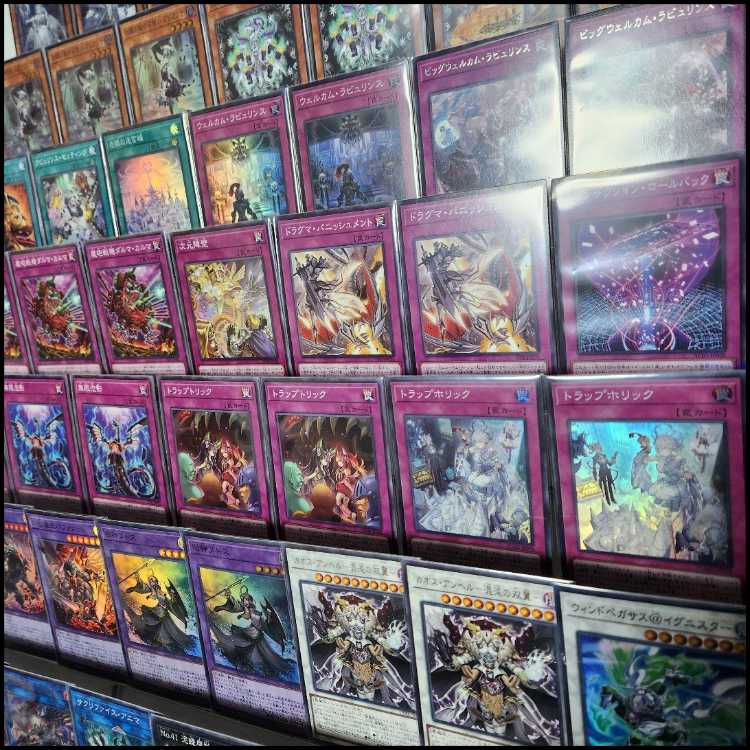 Mountain Store Fast Shipping Labulence Deck The Butler of the White Silver Castle Arias The White Silver Princess of the Labyrinth Castle The Labulence of the White Silver Castle The Servant of the White Silver Castle Arianna The Butler of the White Silve