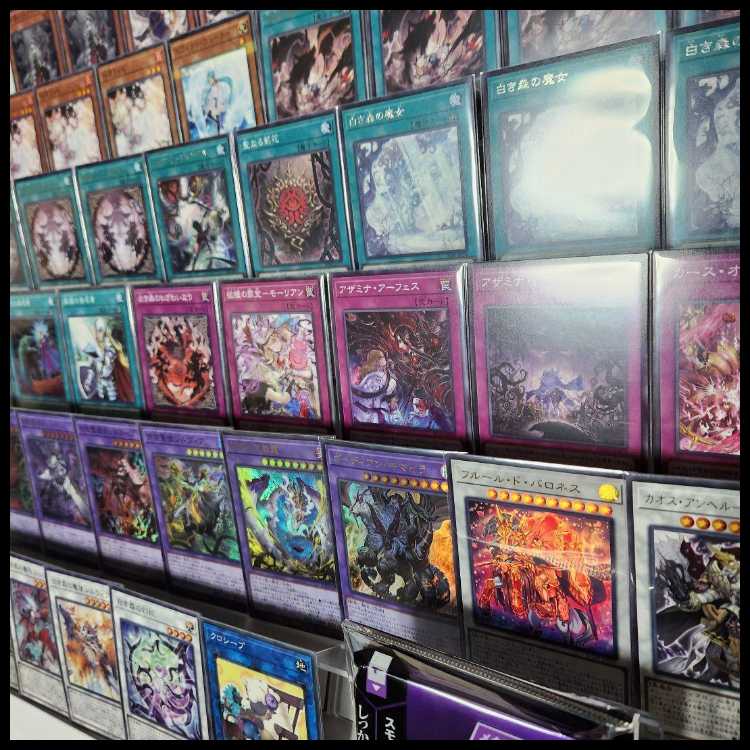 山屋　即日発送　白き森アザミナデッキ　白き森の聖徒リゼット　白き森のリゼット　白き森のアステーリャ　白魔女ディアベルゼ　殺戮聖徒レジーナ　告死聖徒ルシエラーゴ