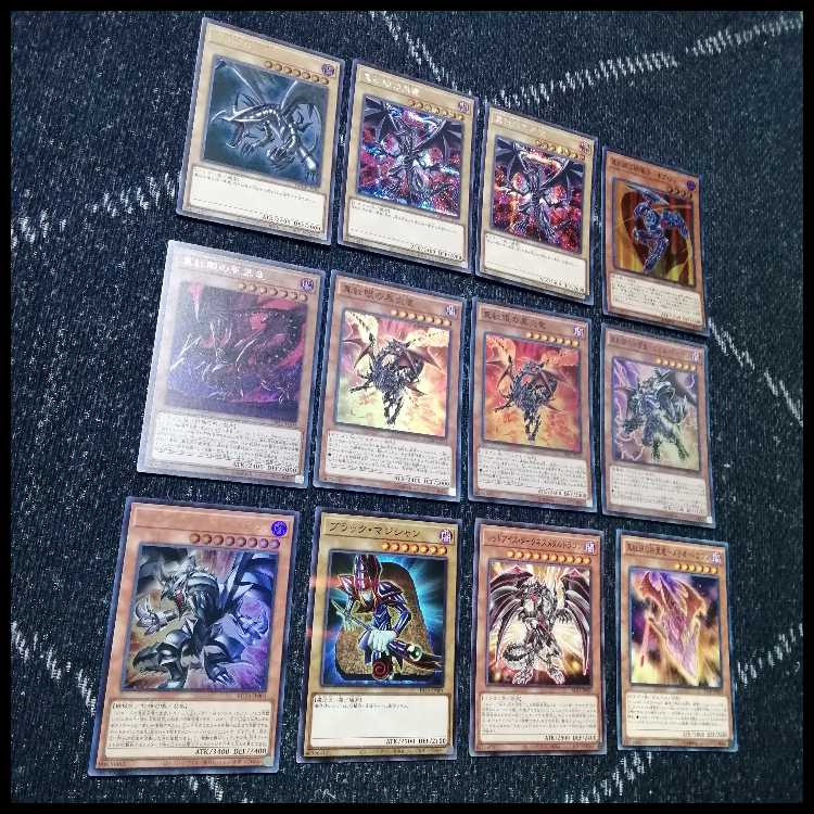 遊戯王　真紅眼　レッドアイズ　デッキ　黒石　鋼炎竜　黒炎竜　[04385]