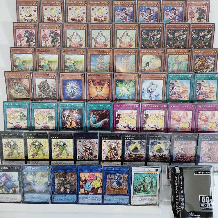 山屋　即日発送　マドルチェデッキ　構築済みデッキ　マドルチェ・マジョレーヌ　森と目覚の春化精　クイーンマドルチェ・ティアラミス　クイーンマドルチェ・ティアラフレース　マドルチェ・プロムナード