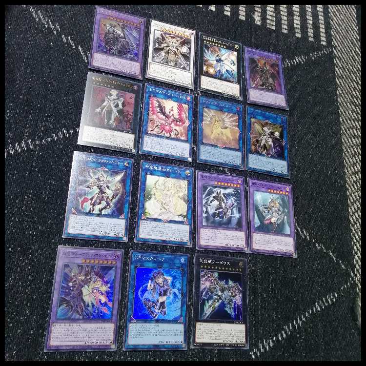 Yu-Gi-Oh! Deck Golden Chest of Light Deck Black Magician Girl [04524]. 1枚
