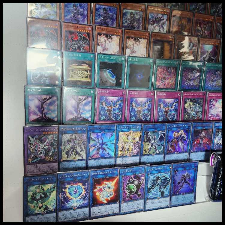 Mountain shop M∀LICE deck Ma Squirrel deck M∀LICE<P>White Rabbit M∀LICE<P>Dormouse M∀LICE IN UNDERGROUND Ma Squirrel<P>Ho Wight Rabbit 1枚