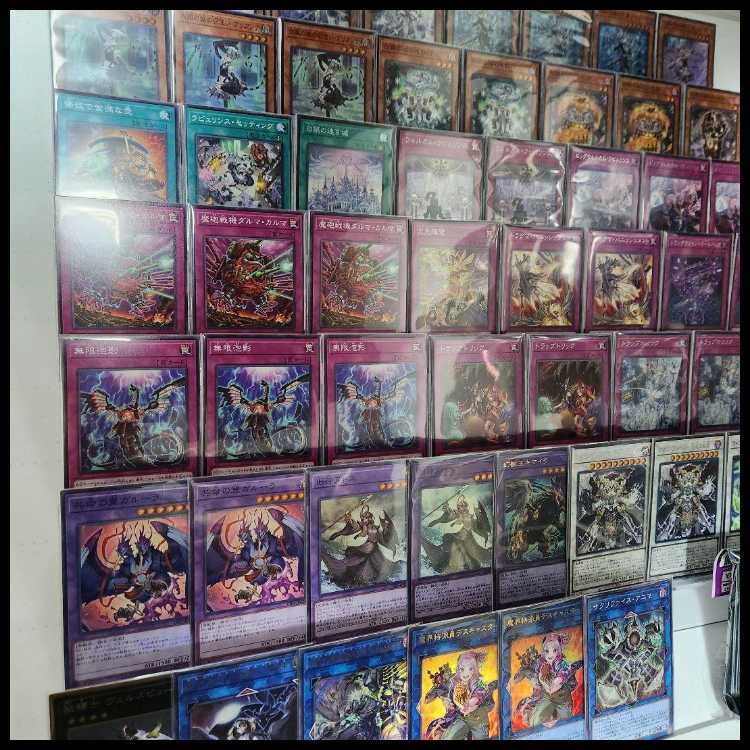 Mountain Store Fast Shipping Labulence Deck The Butler of the White Silver Castle Arias The White Silver Princess of the Labyrinth Castle The Labulence of the White Silver Castle The Servant of the White Silver Castle Arianna The Butler of the White Silve 1枚