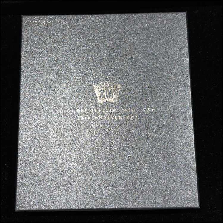 純銀製『青眼の白龍(20thANNIVERSARYSILVEREDITION)』 プロモ (付属品付き) 1枚