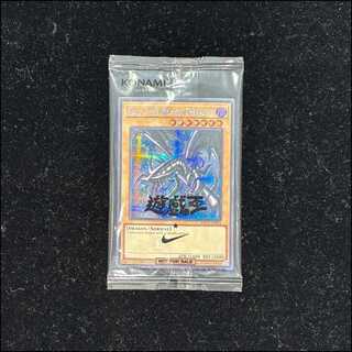 Red-Eyes Black Dragon (Unopened / English / Nike logo) [Secret] {NKC1-EN002} 1枚