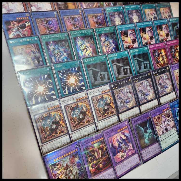 Mountain shop same day shipping clown troupe deck crown clan deck clown troupe ho wight face clown troupe flair Concours de Cuisine - Splendid Culinary Showdown - Nerva, god of creation hell mixed hell god vidorium 1枚