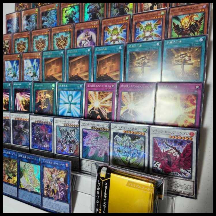 山屋 即日発送 千年エクゾディアデッキ 構築済みデッキ 千年の眠りから覚めし原人 幻の召喚神エクゾディア 怒りの業火 エクゾード・フレイム 千年の十字 ホップ・イヤー飛行隊 魂宿りし暗黒騎士ガイア 1枚 1枚