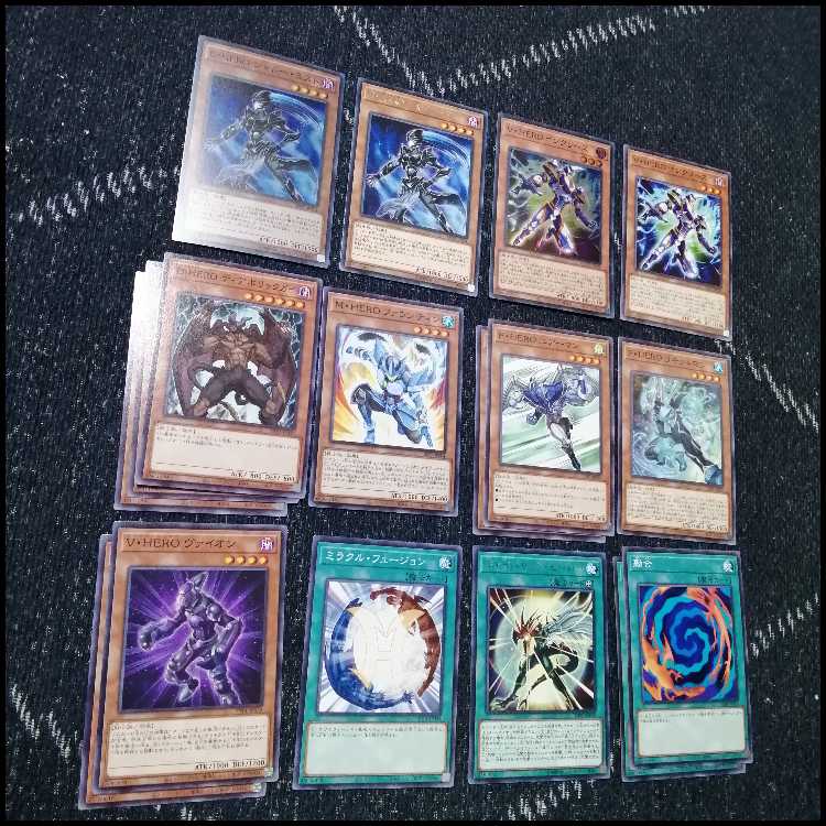 Yu-Gi-Oh! Deck HERO Hero Deck Voltik Zapdos [04628]. 1枚