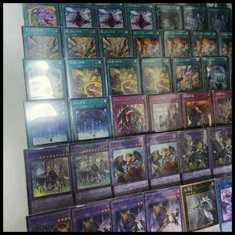 山屋　即日発送　神碑デッキ　ルーンデッキ　輝く炎の神碑 神碑の穂先 神碑の翼フギン 神碑の鬣スレイプニル 次元の裂け目 シンクロ・ゾーン 1枚