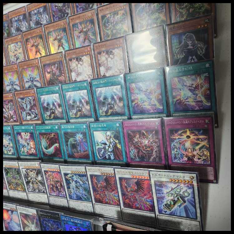 山屋 即日 デモンスミスエルフェンノーツデッキ 耀聖の風詩レギナ 無垢なる者 メディウス 混絶獄神ヴィードリウム 1枚