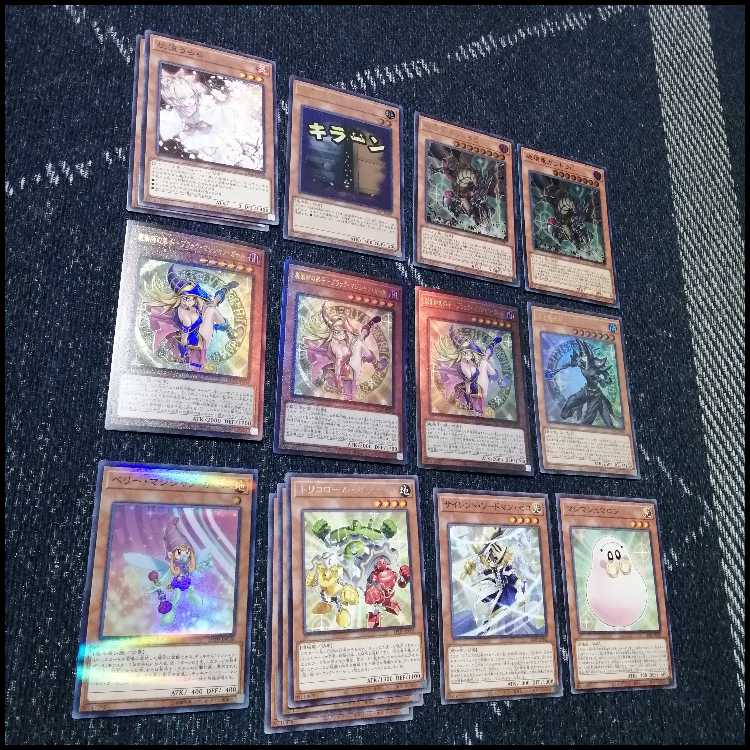 Yu-Gi-Oh Deck Golden Chest of Light Deck Black Magician Girl Reri [04702]. 1枚