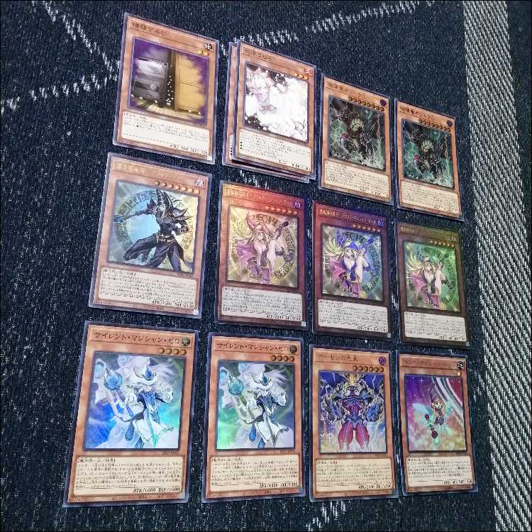 遊戯王　デッキ　光の黄金櫃　ブラックマジシャンガール　レリ　[04721] 1枚