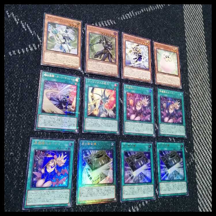 遊戯王　デッキ　光の黄金櫃　デッキ　ブラックマジシャンガール　[04749] 1枚