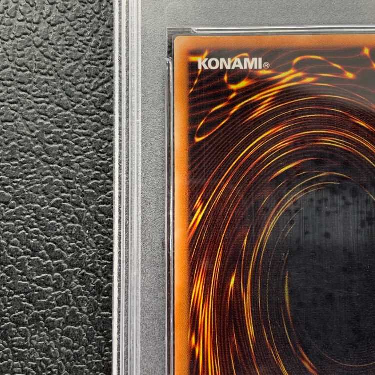 【PSA10】超魔導剣士-ブラック・パラディン【レリーフ】{303-051} アルティメットレア 303-051 1枚