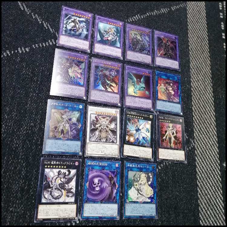 遊戯王　デッキ　光の黄金櫃　ブラックマジシャンガール　レリ　[04750] 1枚