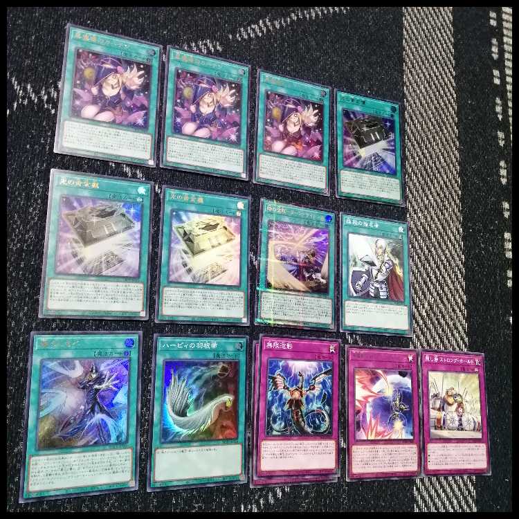 遊戯王　デッキ　光の黄金櫃　デッキ　ブラックマジシャンガール　[04770] 1枚